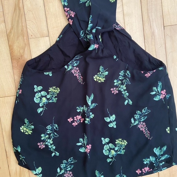 Abercrombie & Fitch black and floral halter top. - Picture 4 of 5